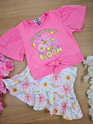 Conjunto de Blusa Boxy em Meia Malha e Saia em Fly Tech (com Shorts Embutido) Kukiê