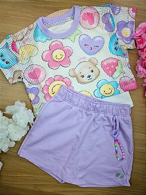 Conjunto Regata Branca com Sobretela Corações e Short Saia Cinti