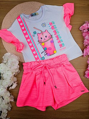 Conjunto de Blusa Boxy em Meia Malha e Shorts em Malha Textura. Kukiê