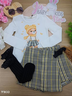 Conjunto de Blusa em Cotton com Shorts Saia em Alfaiataria Xadrez