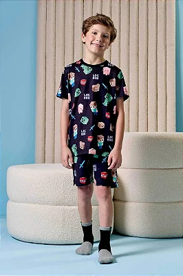 Conjunto de Pijama com Camiseta e Bermuda em Malha Power LucBoo Infantil Menino