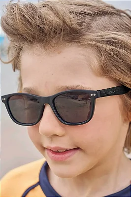 Óculos de Sol com Proteção UV 400. Acompanha Case e Estojo Porta Óculos LucBoo Infantil Menino