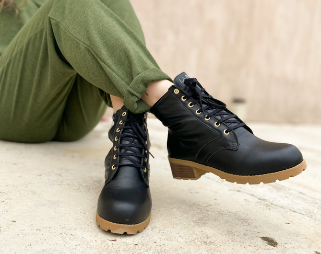 Botas