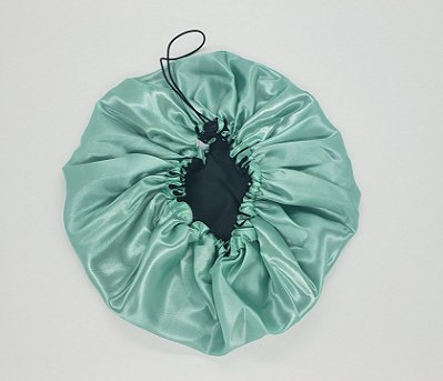 Touca Cetim Dupla Face Ajustável Preta com Verde Água