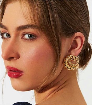 Brinco Redondo Torcido Banhado a Ouro 18k