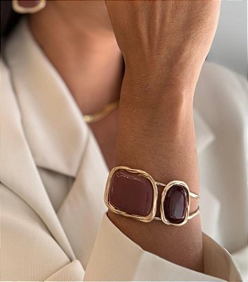 PRÉ-VENDA Bracelete Assimétrico Resina Marrom Banhado a Ouro 18k