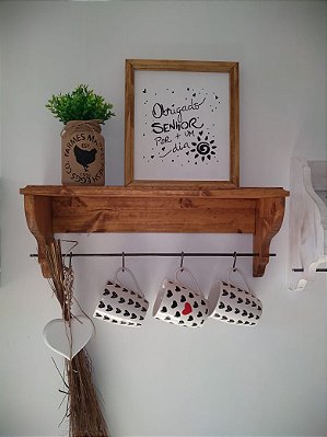 Prateleira com ganchos