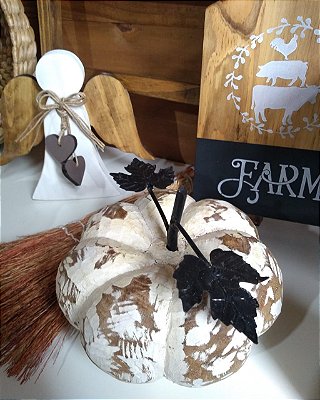 Abóbora em madeira ;)