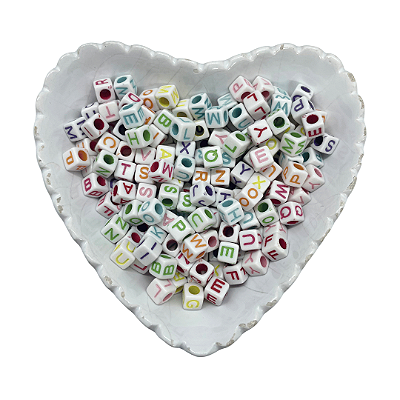 Miçanga Cubo Branca 6mm Letras A-Z Coloridas 50g