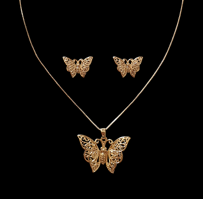 CONJUNTO BORBOLETA VAZADA