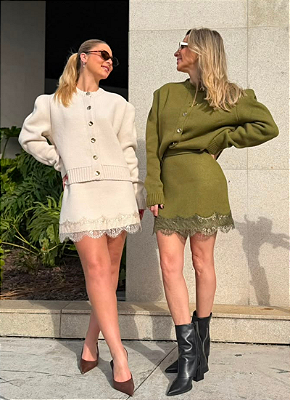 Conjunto Tricô Mary Elegante com Casaqueto e Saia