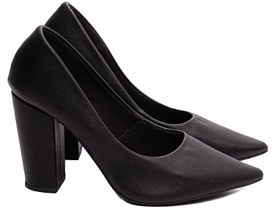 Scarpin Preto Salto Médio Bico Fino Torricella Clássico e Confortável AVS 65-01A