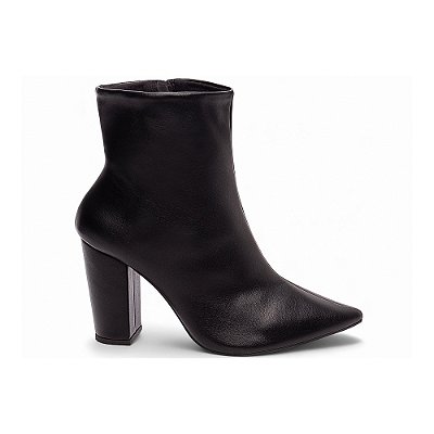 Bota Cano Curto Preto Salto Quadrado Grosso Torricella AVS 65-04A