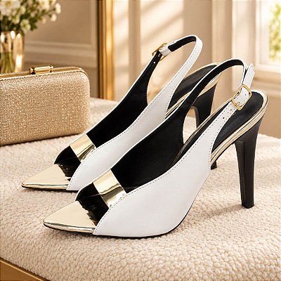 Sapato Scarpin Bico Folha Off White Verniz Metalizado Ouro Light Salto Fino 10cm Torricella AVS 2064B