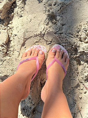 CHINELO FLIP-FLOP SOLADO LOGOMANIA MARIA GUEIXA