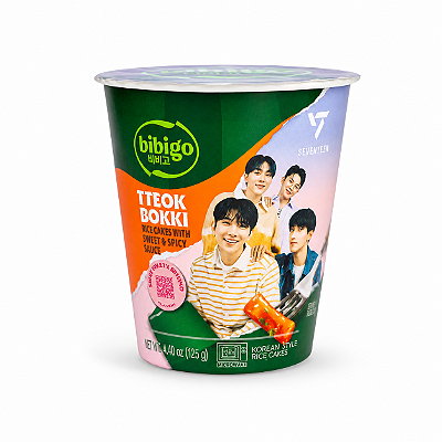 Topokki Massa de Arroz Coreano Sabor Sweet and Spicy Bibigo Copo 125g Edição Especial Seventeen
