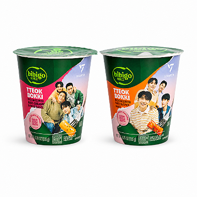 Kit 2 Topokki Bolinho de Arroz Coreano Bibigo Sabores Variados Edição Especial Seventeen