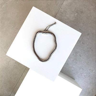 PULSEIRA RÓDIO BRANCO RABO DE TATÚ