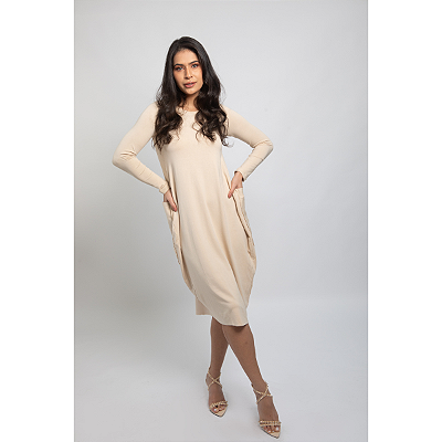 Vestido Midi em Moletinho Bege Manga Longa com bolsos externos
