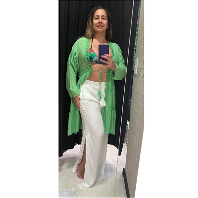 Saída de Praia Curta Aberta com Cordão de Amarrar na Frente Verde Claro