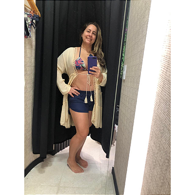 Saída de Praia Curta Aberta com Cordão de Amarrar na Frente Off White