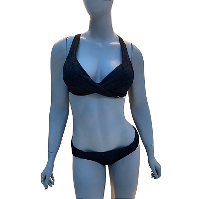 Top Estruturado de Alça no Pescoço e Bojo Fixo de TEXTURA PRETO UVTRIBE