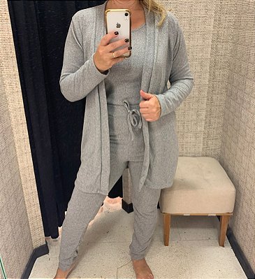 Conjunto Aerolook de 3 Pecas: regata, cardigan e calça em lãzinha cinza - TAM G