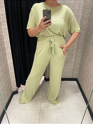 Conjunto levit de blusa e calça com bolsos, Verde Pistache