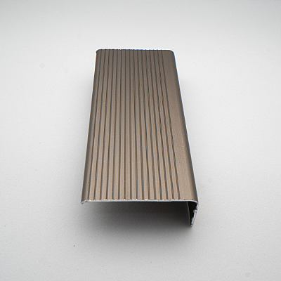 CANTONEIRA 3 X 1 ALUMINIO CHAMPANHE - 3M