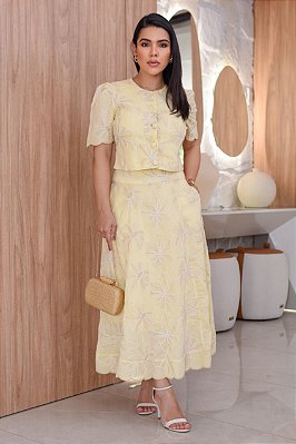 Conjunto bordado de saia midi e blusa Amarelo Manteiga