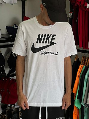 CAMISETA NIKE SPORTSWEAR BRANCA