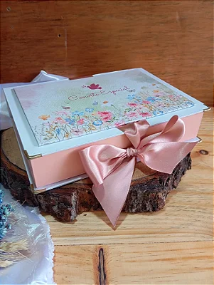 CAIXA CONVITE COM 2 LIVRINHOS MINUTOS DE SABEDORIA