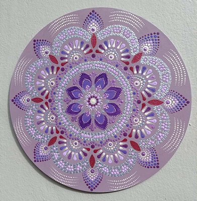 MANDALA COM FUNDO LILÁS