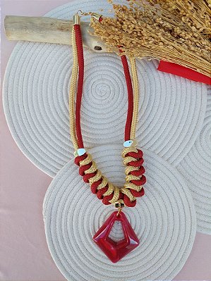 Colar Manteiga e Vermelho Figo com pingente de resina