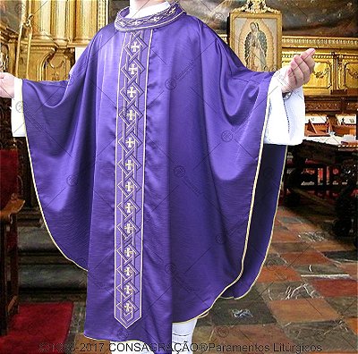 Casula Solene Galão e Gola Bordada c/ Pedrarias – CG Divino