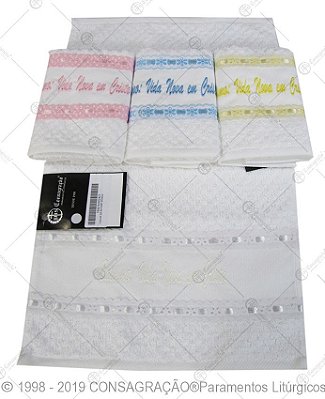 Toalha de Batismo Bordada “Batismo Vida Nova em Cristo”