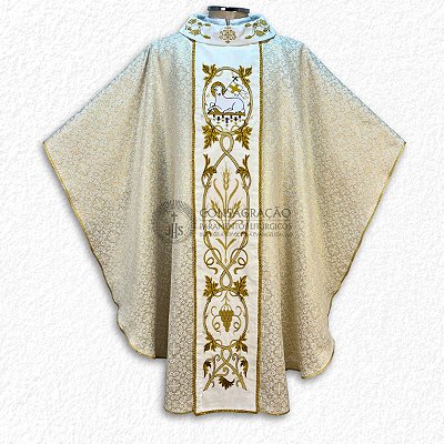 Casula Dourada em Brocado com Galão de Veludo e Gola Bordada - CG 962