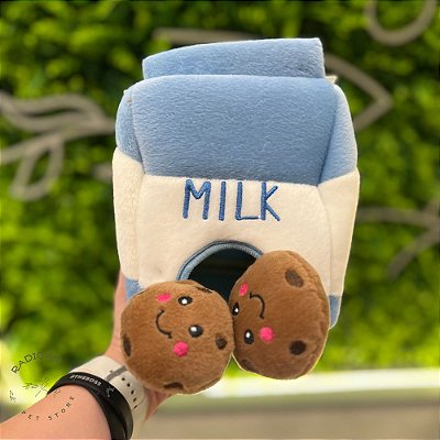 Pelúcia Zippy Burrow Milk and Cookies