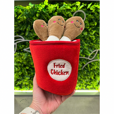 Pelúcia Interativa Burrow Bucket of Chicken (Balde de Frango) - Zippy Paws
