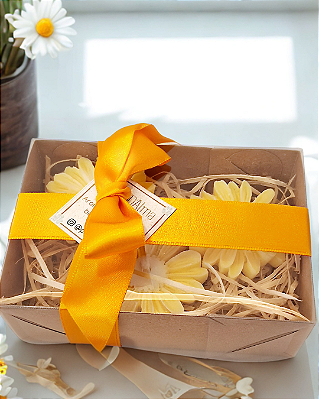 KIT TRIO MARGARIDA - Vela Aromática - Amor e Carinho em forma de aromas