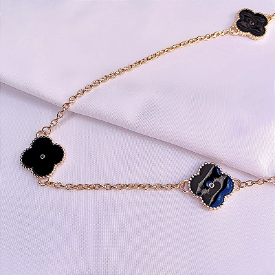 Colar resina Queen Of The Night