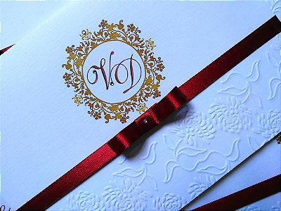 Convites de casamento com relevo seco