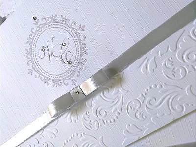 Convites de casamento com relevo seco