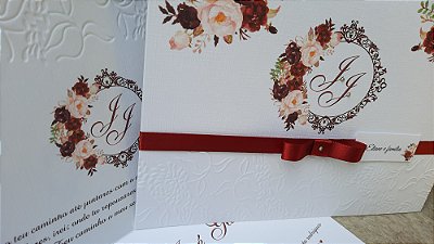 Convites de casamento com barrado em relevo