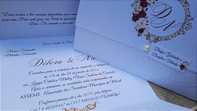 Convites de casamento com relevo seco