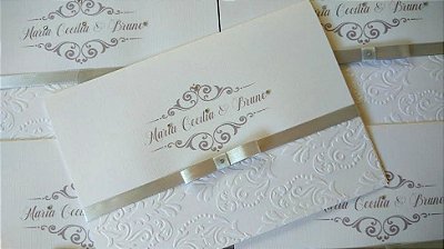 Convites de casamento com relevo seco