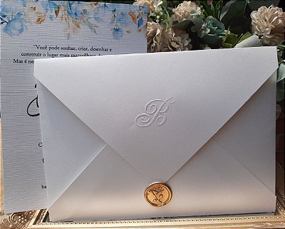 Convite  de 15 anos com envelope perolado
