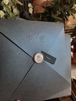 Convite de 15 anos com envelope perolado