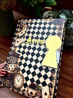Convite Alice no País das Maravilhas