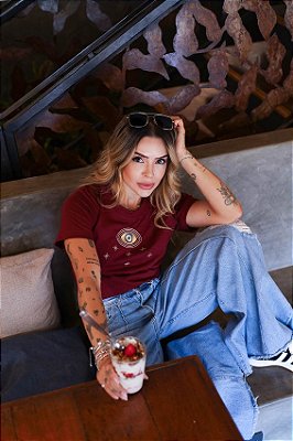 Tshirt Bordada Olho Grego Estrelas